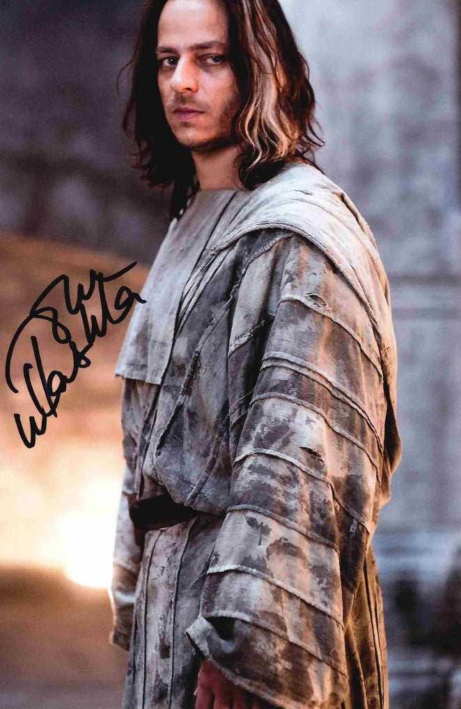 Tom Wlaschiha Autograph