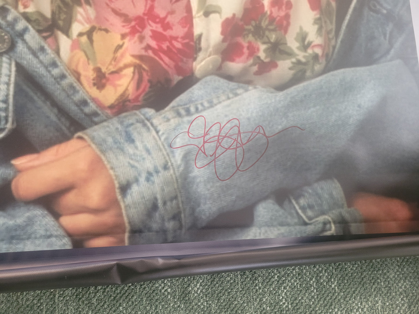 Jennie Garth signed large PVC banner - Heroes Comic Con 2025