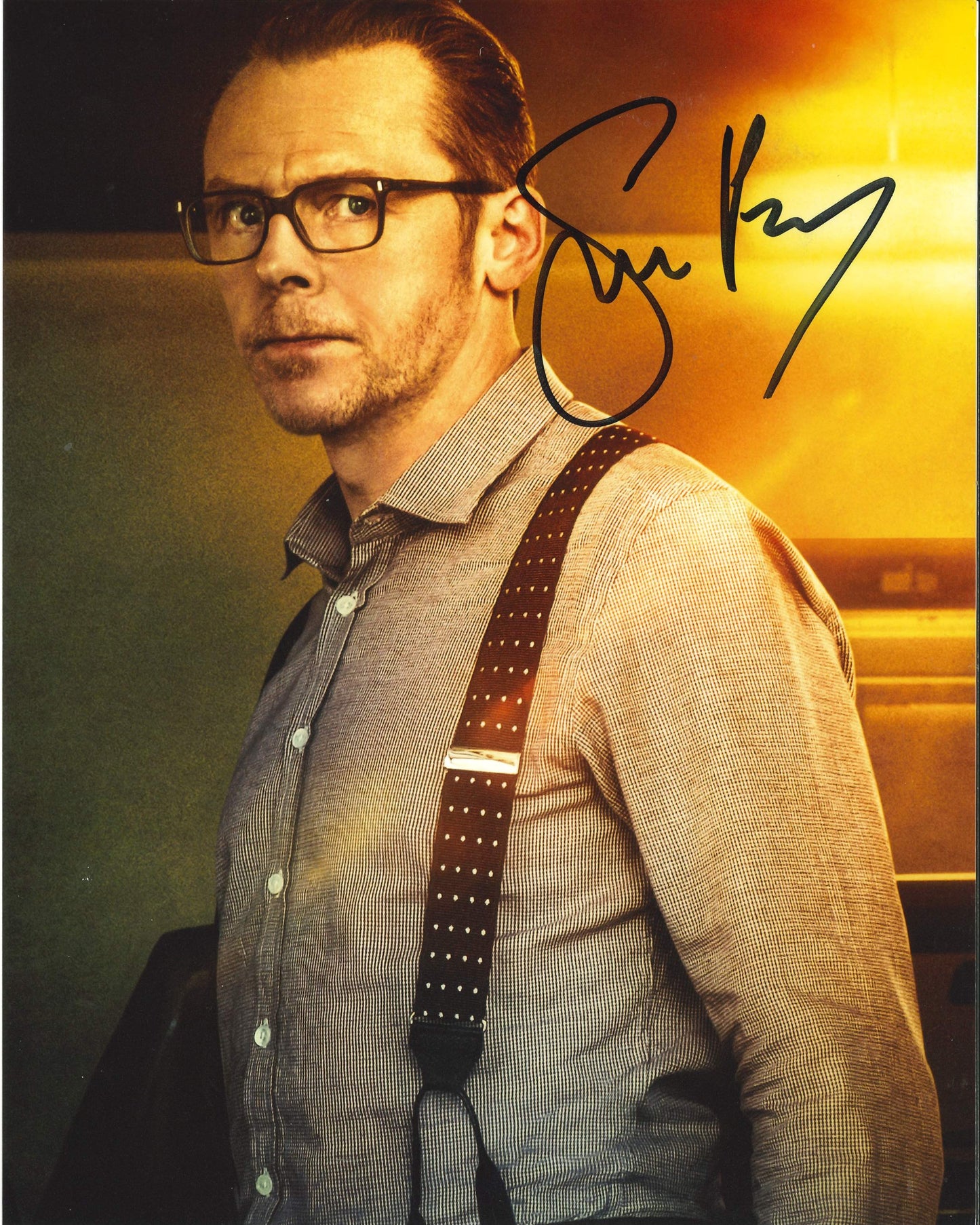 Simon Pegg Autograph Size 25,5cm x 20,5cm