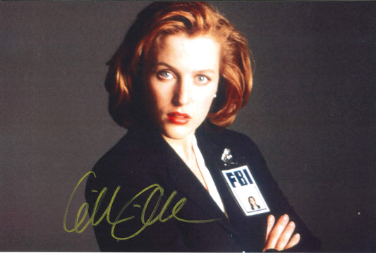 Gillian Anderson Autograph