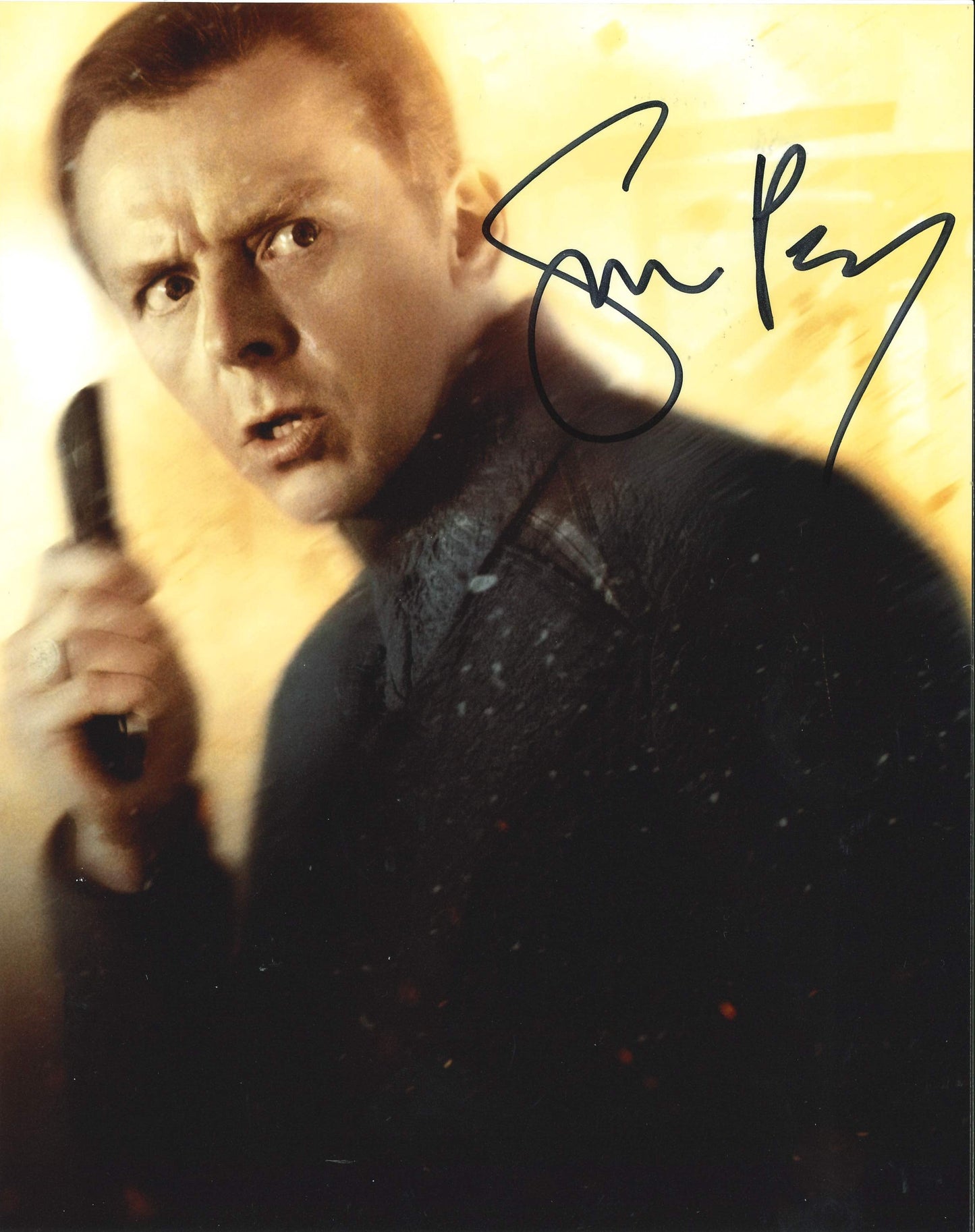Simon Pegg Autograph Size 25,5cm x 20,5cm